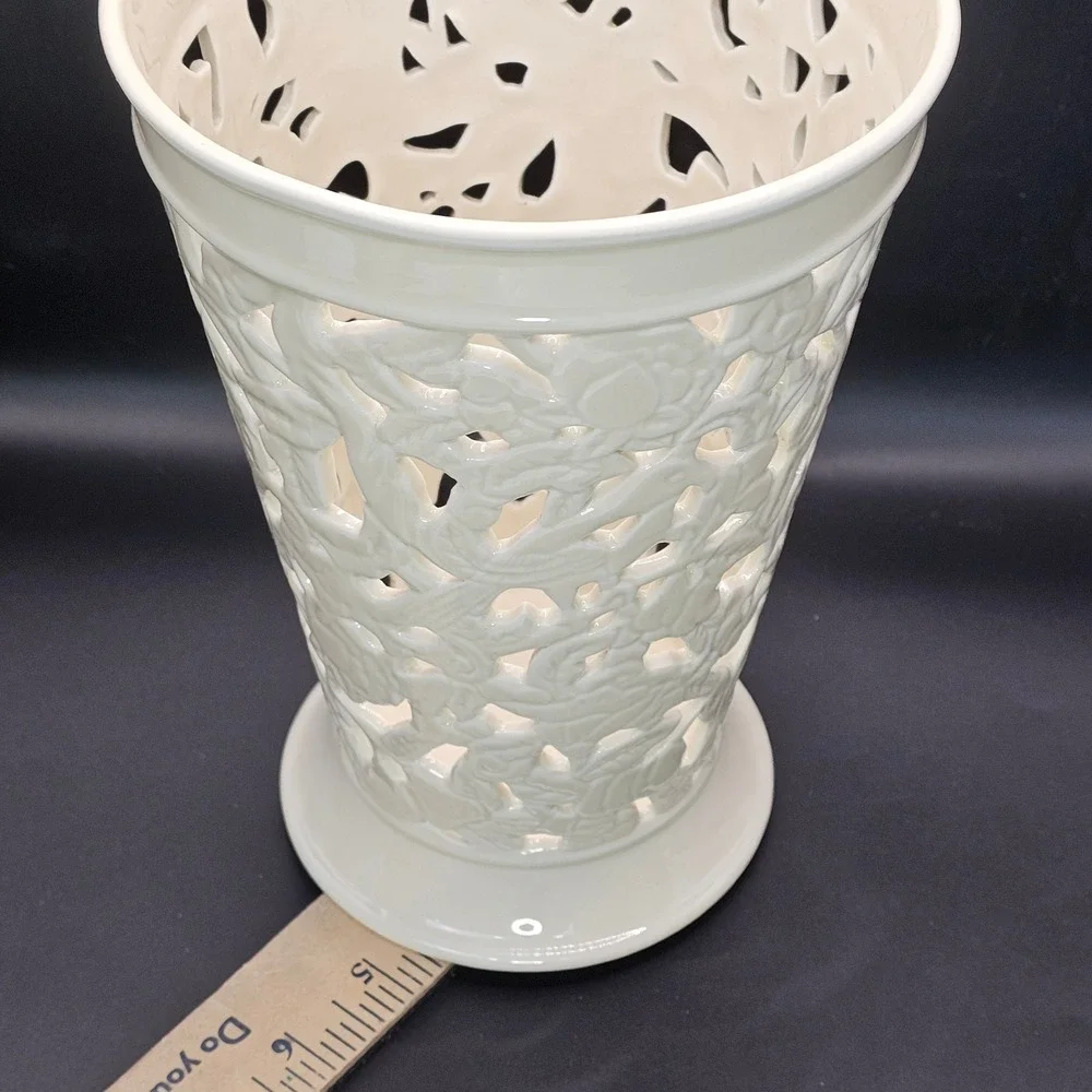 Villeroy &‎ Boch Heinrich White Reticulated Pierced Bird Floral Vase 8.5